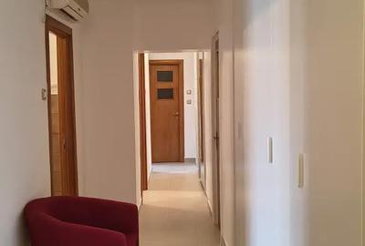 Apartament cu 3 camere decomandat în 1 Mai - 2