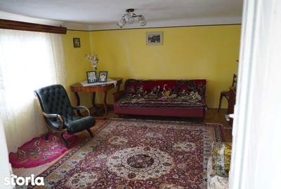 Casă cu 4 camere cu Teren 136 Mp în Drajna - 8