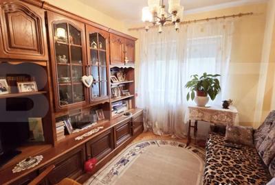 Apartament cu 4 camere decomandat în Central - 1