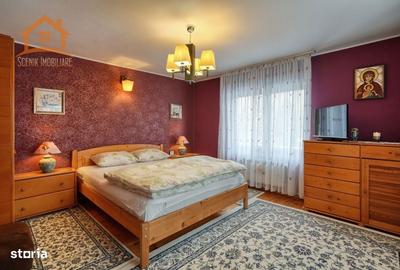 Casă cu 7 camere cu Teren 725 Mp în Bran - 2