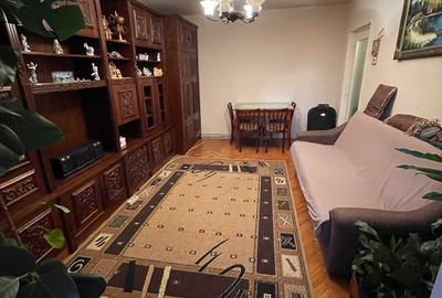 Apartament cu 3 camere decomandat în Turnișor - 2