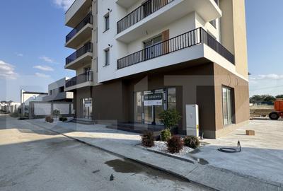 Spa?iu comercial parter bloc nou, 60 mp, vitrina, parcare, - 1