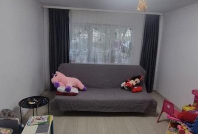 Apartament 3 camere, 64 mp utili, zona Rovine - 1