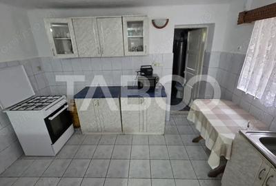 Casă cu 3 camere cu Teren 5859 Mp în Deal - 15