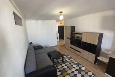 Apartament cu 2 camere semidecomandat în Cățelu