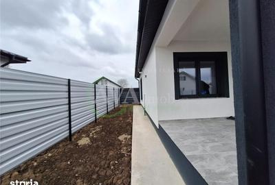 Casă cu 3 camere cu Teren 370 Mp în Letea Veche - 9
