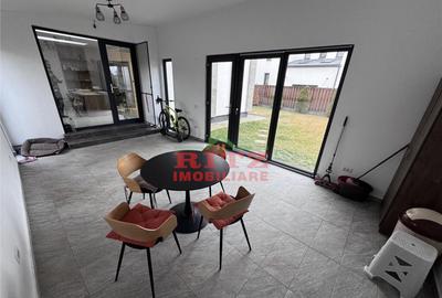 Casă cu 4 camere cu Teren 381 Mp în Central - 16