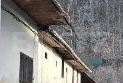 Casă cu 5 camere cu Canalizare în Caragiale - 15