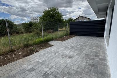 Duplex cu 4 camere cu Canalizare în Albert - 6