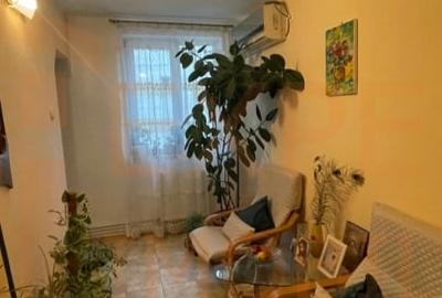 Apartament 4 camere - zona Far Constanta Apartament 4 camere - zona Far Constanta - 6