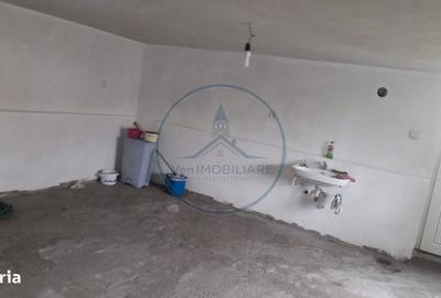 Casă cu 4 camere în Ciupercenii Noi - 8