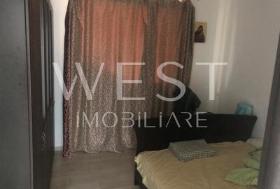 Casa individuala, 5 camere, garaj, 445 mp teren, zona Vivo