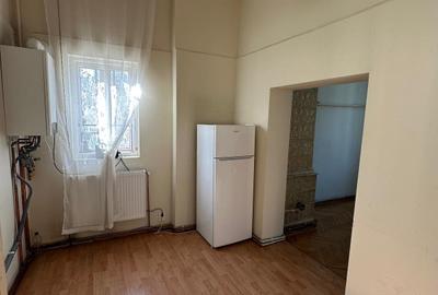 OFERTA -  3 camere - spatiu comercial - birou, atelier etc - 4