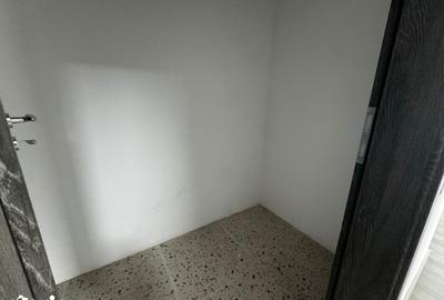 Casă cu 3 camere cu Canalizare în Central - 2