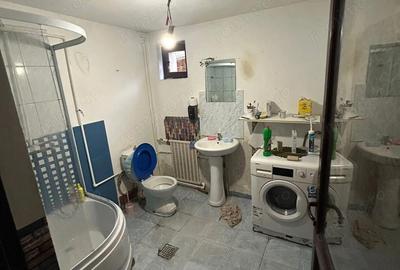 Casă cu 6 camere în Giurgiului