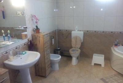 Vanzare vila 6 camere Jiului - 10