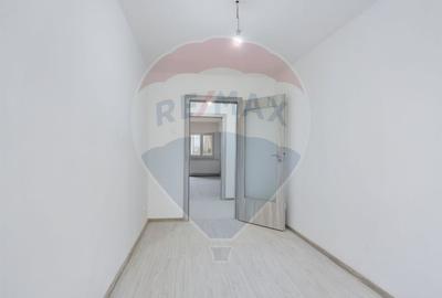 Apartament cu 4 camere decomandat în Centrul Civic - 3