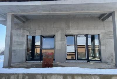 Casă cu 4 camere cu Canalizare în Micești - 4