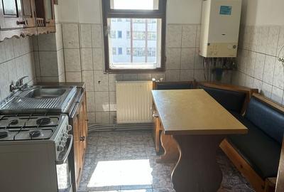 Apartament cu 2 camere decomandat în Exterior Vest - 3