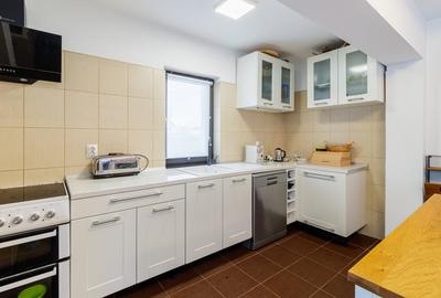 Casa Corbeanca - Curte si liniste - 6