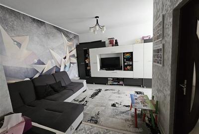 Apartament cu 2 camere decomandat, mobilat în Turnișor