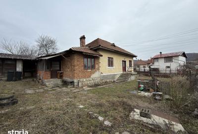 Teren de 2056 mp, în Central - 2