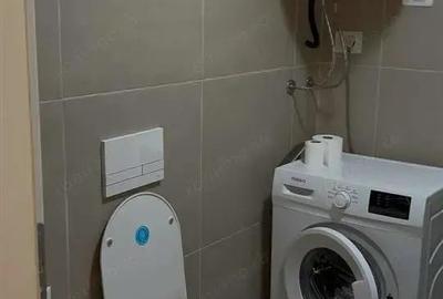 Garsoniera de inchiriat in zona Pia?a Unirii