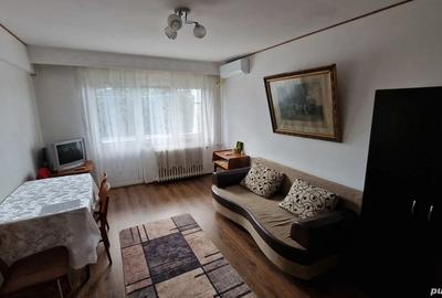 Inchiriez apartament 2 camere decomandate zona centrala - 1