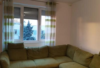 Inchiriez apartament doua camere - 1