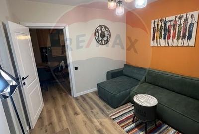 Apartament cu 3 camere semidecomandat, mobilat în Florești - 2