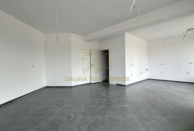 Spațiu comercial, de 42 mp, în Central