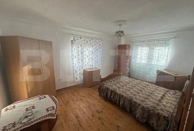 Casă cu 4 camere cu Teren 1315 Mp în Central