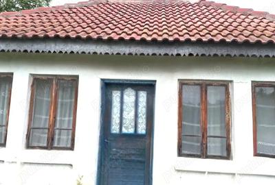 Casă cu 4 camere în Berlești - 3