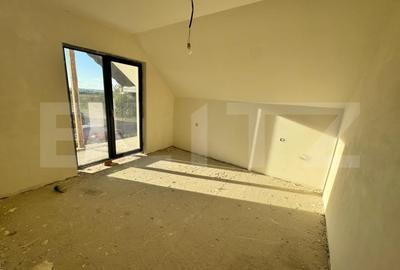 Casa P+M, exterior finisat, interior la gri, 500 mp teren, Simnicul de jos - 2