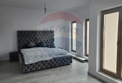 Casă cu 5 camere cu Teren 400 Mp în Dobroești - 8