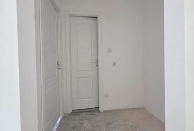 Apartament cu 3 camere semidecomandat în Central - 2