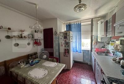 Apartament cu 3 camere semidecomandat, mobilat în Centrul Civic - 3