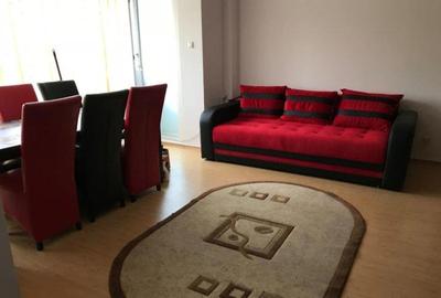 Apartament cu 3 camere semidecomandat, mobilat în Alexandru Obregia