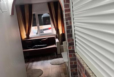 Inchiriez garsoniera - 2