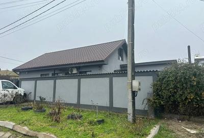 Casă cu Teren 248 Mp în Corbu - 2
