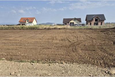 Teren de 470 mp, în Exterior Vest - 1