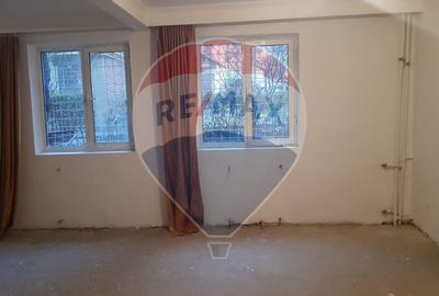 Apartament cu 3 camere decomandat în Nord