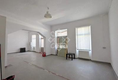 Casă cu 2 camere cu Teren 306 Mp în Central - 14