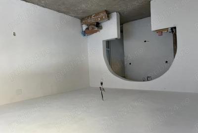 Casă cu 7 camere cu Teren 2650 Mp în Colțești - 9