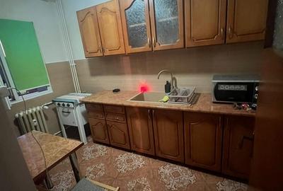 Apartament cu 2 camere decomandat în Basarabia