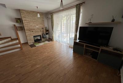 Duplex cu 4 camere cu Canalizare în Central - 3