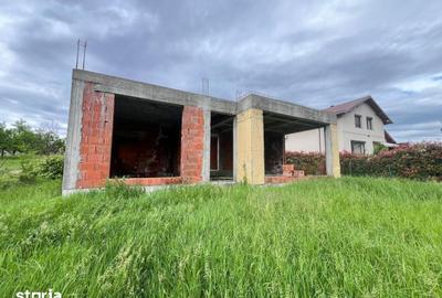 Casă cu 4 camere cu Teren 813 Mp în Găvana