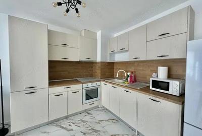 Apartament de 2 camere in zona Coresi-Tractorul - 1