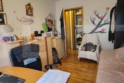 Apartament de vanzare, cu 3 camere decomandat, 76 mp, zona complexul stundentesc - 6