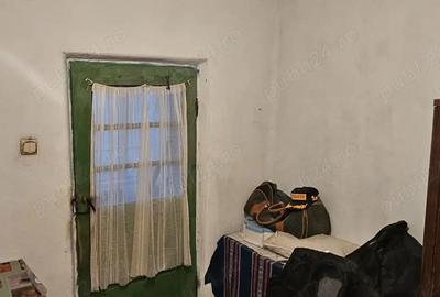 Casă cu 3 camere cu Teren 1900 Mp în Piatra - 4